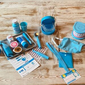 Melissa & Doug Super Smile Dentist Kit